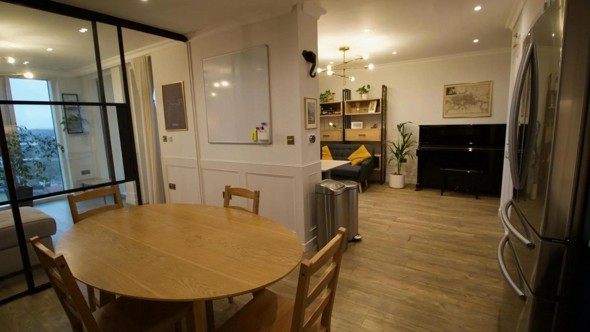 Luxury Surrey Quays Apartment Londres