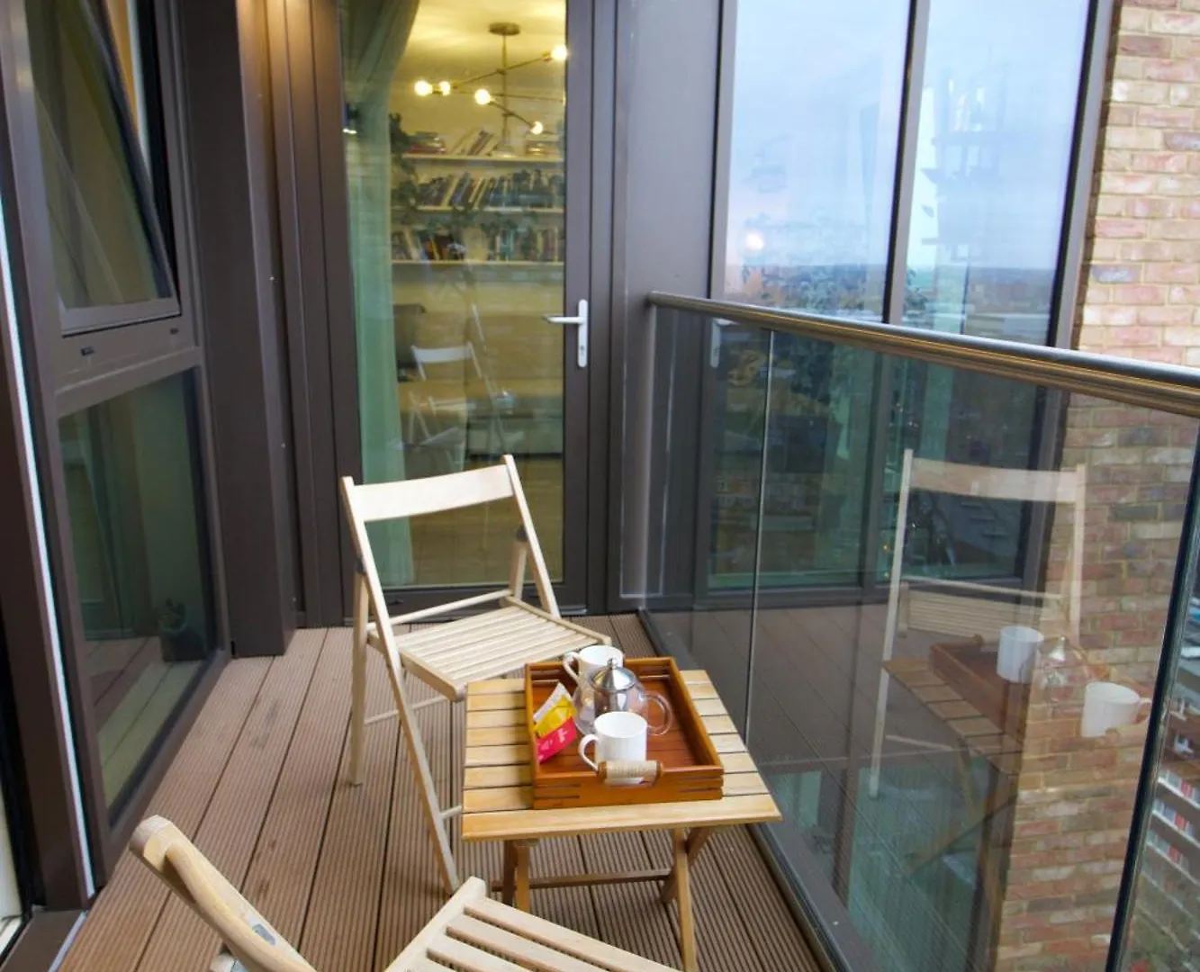 Luxury Surrey Quays Apartment Londres